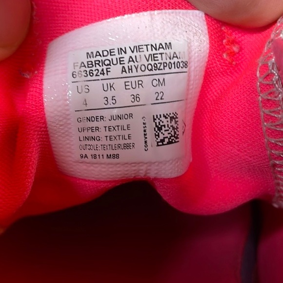 Converse Chuck Taylor All Star Pretty Strong Kids Low Top Sneakers Shoes US 4 - Picture 7 of 8